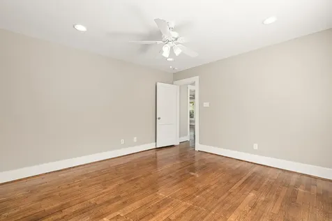 5508 Truett Street Houston TX 77023