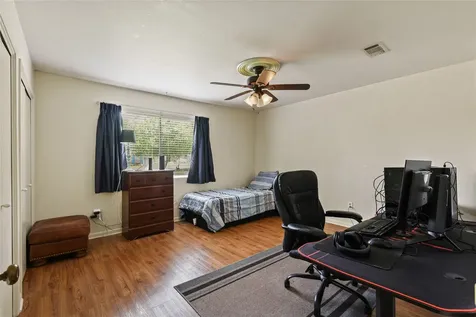 546 Georgetown Street 4 Beaumont TX 77707