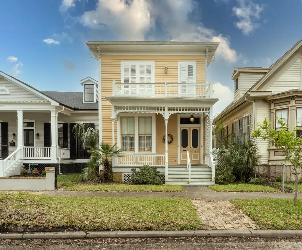 1209 Sealy Street Galveston TX 77550