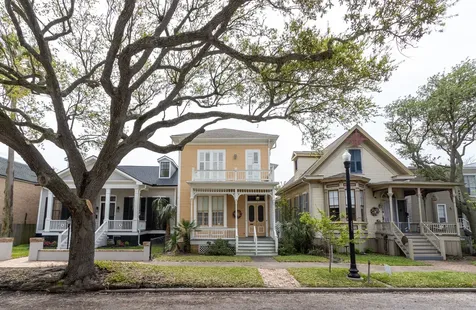 1209 Sealy Street Galveston TX 77550
