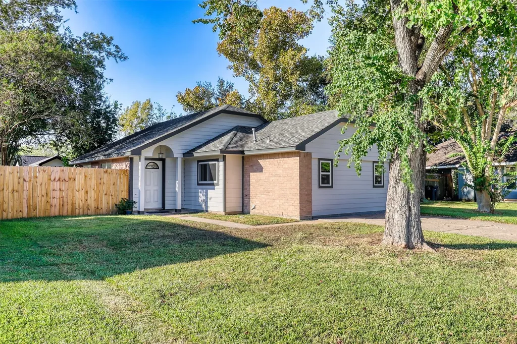 10943 Spanish Grant Drive Sugar Land TX 77498