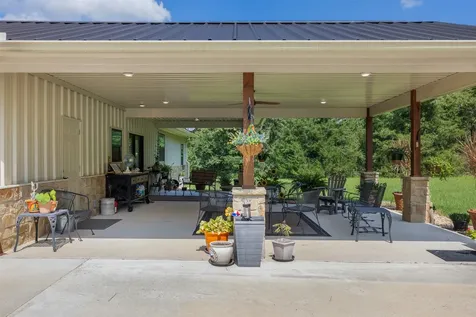 14706 Highway 90 N Bedias TX 77831