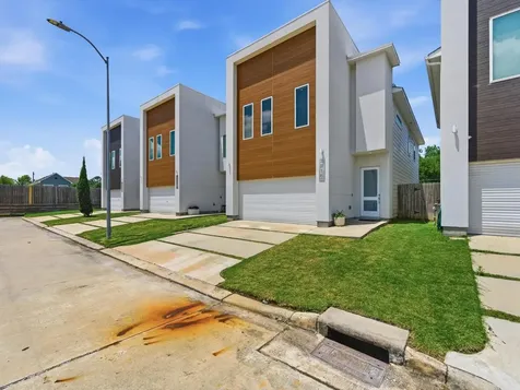 2216 Cortijo Place Houston TX 77091