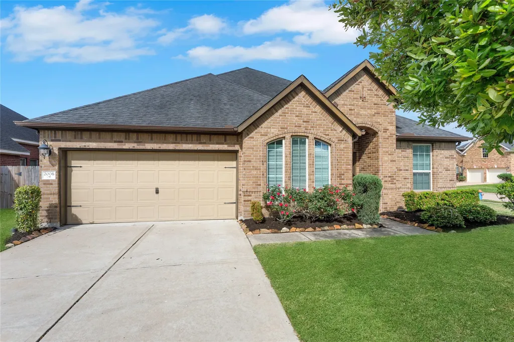 2006 Post Oak Court Pearland TX 77581