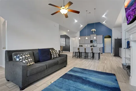 2006 Post Oak Court Pearland TX 77581