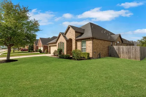 2006 Post Oak Court Pearland TX 77581