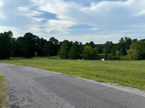 24 Silver Lakes Drive Huntsville TX 77340