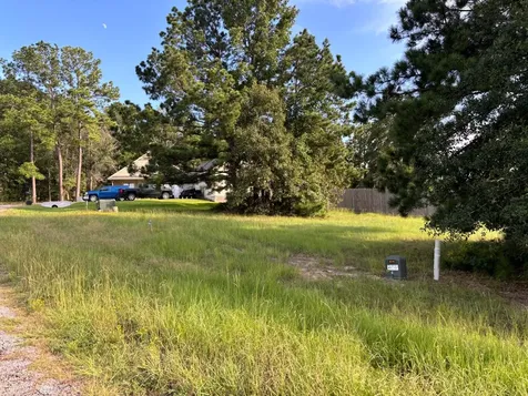 24 Silver Lakes Drive Huntsville TX 77340