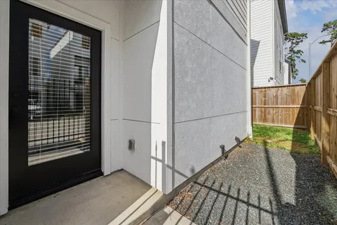 3710 Creekmont Gardens Lane Houston TX 77091