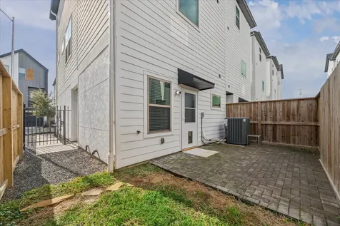 3710 Creekmont Gardens Lane Houston TX 77091