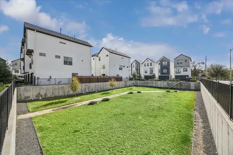 3710 Creekmont Gardens Lane Houston TX 77091