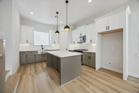 3710 Creekmont Gardens Lane Houston TX 77091