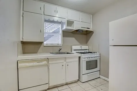 2202 Park Street 03 Houston TX 77019