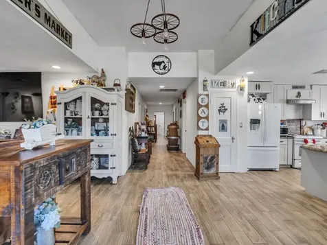 1414 County Road 3550 Cleveland TX 77327
