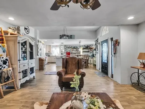 1414 County Road 3550 Cleveland TX 77327