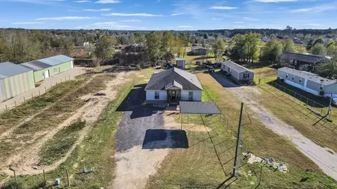 1414 County Road 3550 Cleveland TX 77327