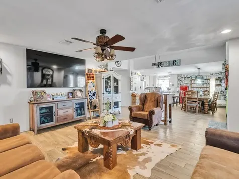1414 County Road 3550 Cleveland TX 77327