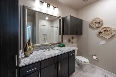 15915 Kingfield Drive 2209 Houston TX 77084
