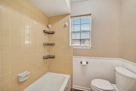 210 Woodhaven Street Highlands TX 77562