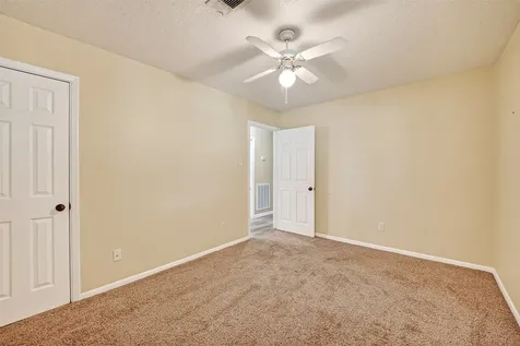 210 Woodhaven Street Highlands TX 77562