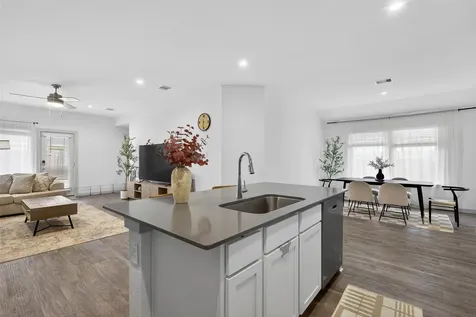 12812 Tokenhouse Lane Houston TX 77047