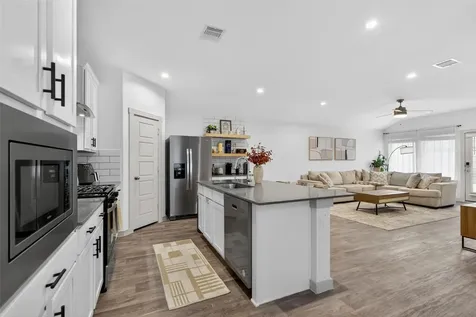 12812 Tokenhouse Lane Houston TX 77047