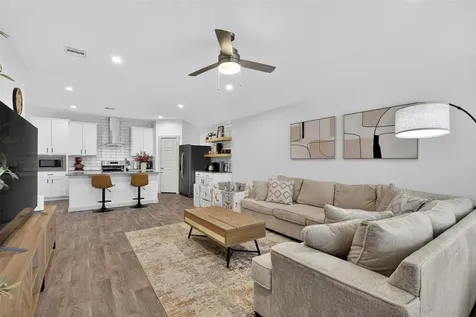 12812 Tokenhouse Lane Houston TX 77047