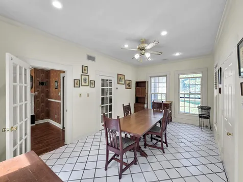 1800 S Magnolia Street Woodville TX 75979