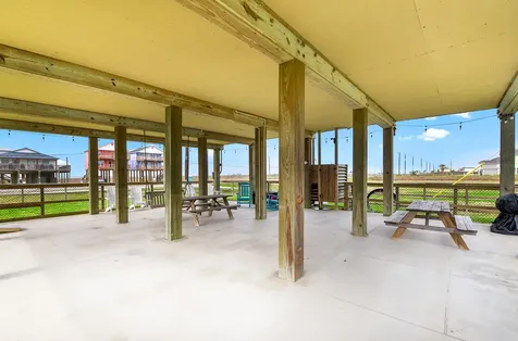 126 Nesmith Place Surfside Beach TX 77541