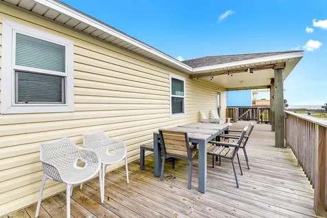 126 Nesmith Place Surfside Beach TX 77541