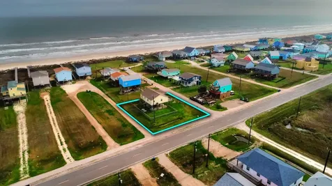 126 Nesmith Place Surfside Beach TX 77541