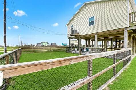 126 Nesmith Place Surfside Beach TX 77541