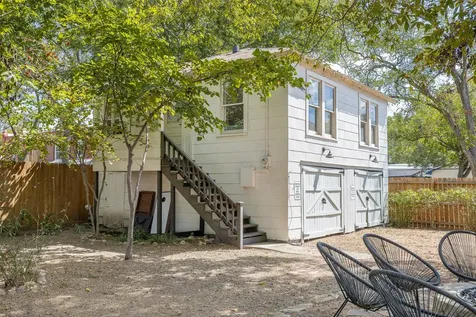 206 N Rusk Fayetteville TX 78940