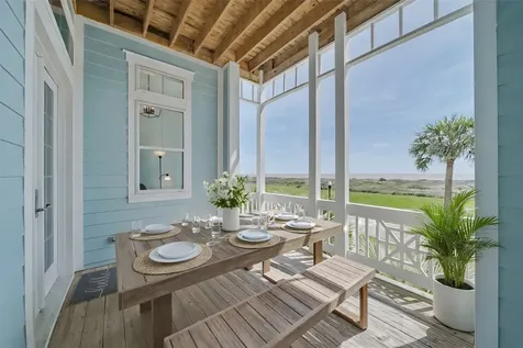 1830 Seaside Drive Galveston TX 77550