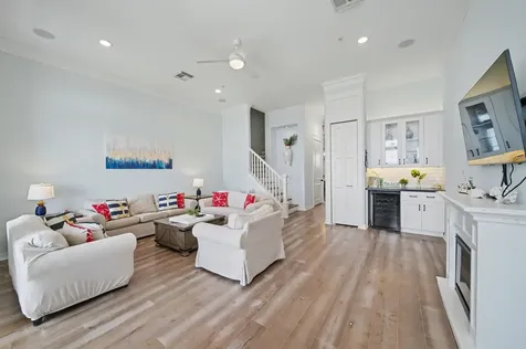 1830 Seaside Drive Galveston TX 77550