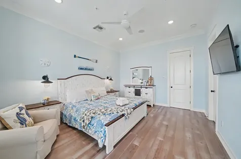 1830 Seaside Drive Galveston TX 77550