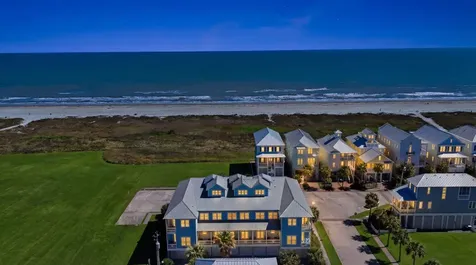 1830 Seaside Drive Galveston TX 77550