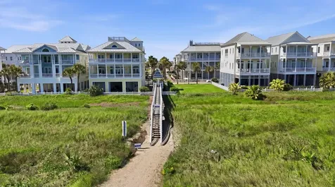 1830 Seaside Drive Galveston TX 77550