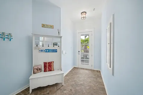 1830 Seaside Drive Galveston TX 77550