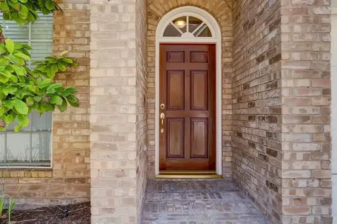 2822 Briarhurst Park Houston TX 77057