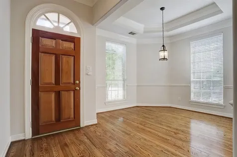 2822 Briarhurst Park Houston TX 77057