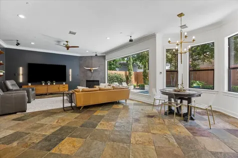 5413 Evergreen Street Bellaire TX 77401