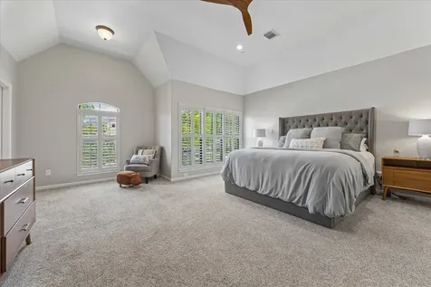 5413 Evergreen Street Bellaire TX 77401