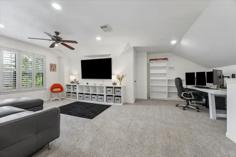 5413 Evergreen Street Bellaire TX 77401