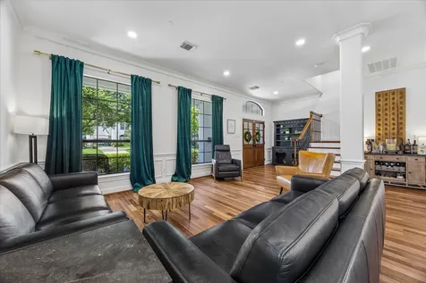 5413 Evergreen Street Bellaire TX 77401