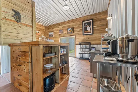 1226 County Road 45 Angleton TX 77515