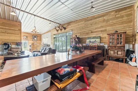 1226 County Road 45 Angleton TX 77515