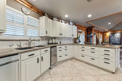 1226 County Road 45 Angleton TX 77515