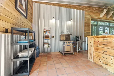 1226 County Road 45 Angleton TX 77515