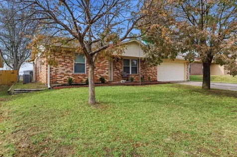 111 Shady Oaks Drive Palestine TX 75803